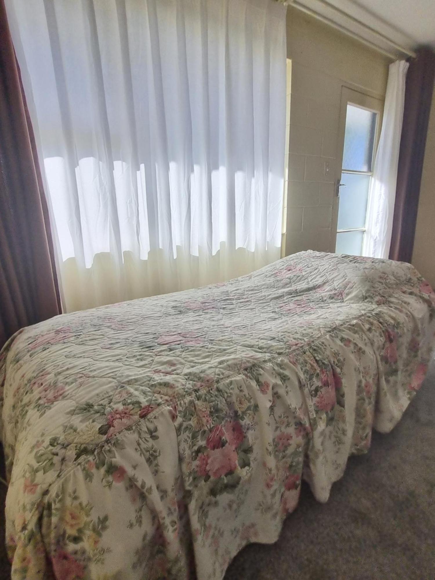 Cedar Lodge Motel Χάμιλτον Εξωτερικό φωτογραφία