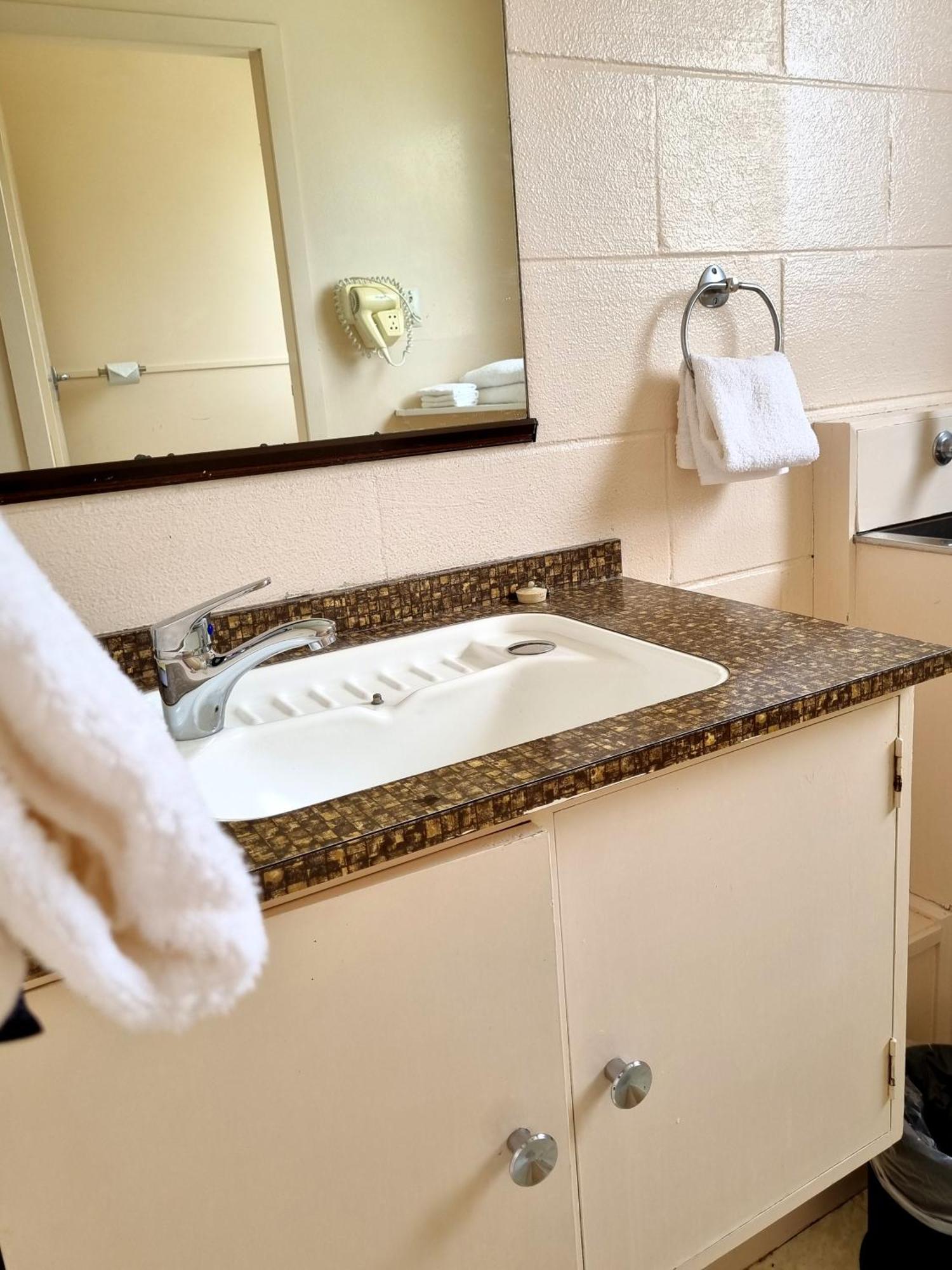 Cedar Lodge Motel Χάμιλτον Εξωτερικό φωτογραφία